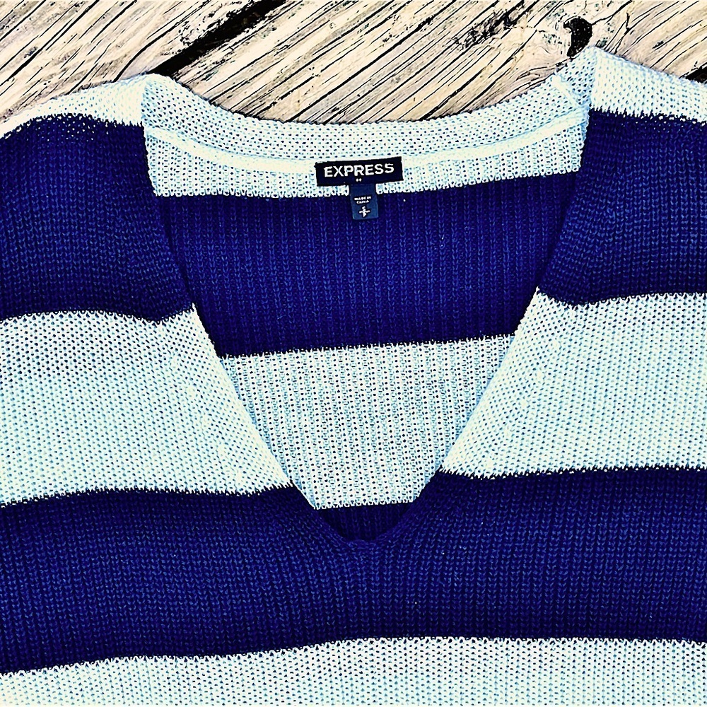 Express Cable Knit Lightweight Navy and White Striped V Neck Sweater